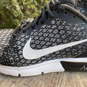 Women Nike Air Max Sequent 2 Athletic Shoes